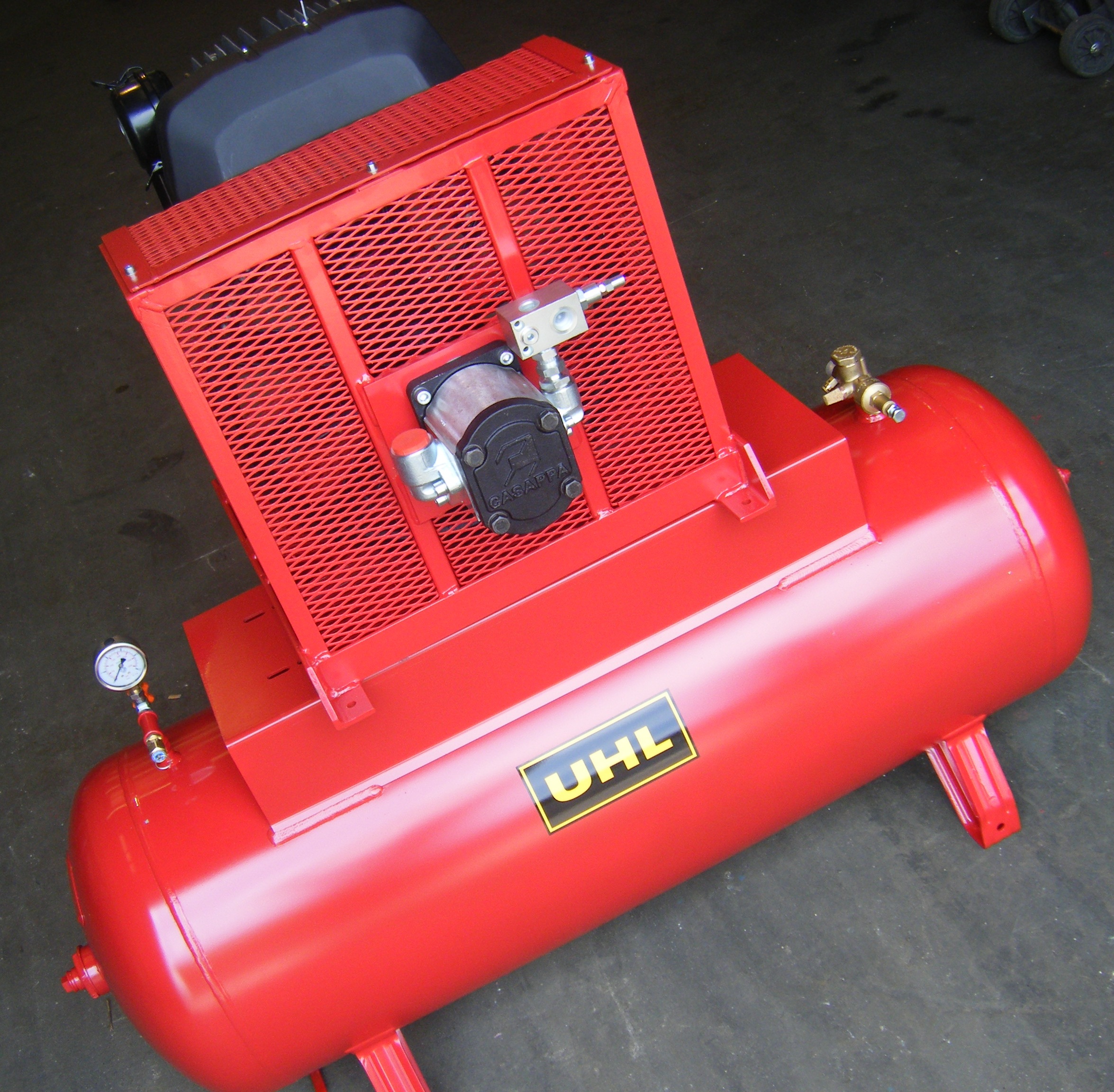 HYDRAULIC MOTOR DRIVEN AIR COMPRESSOR